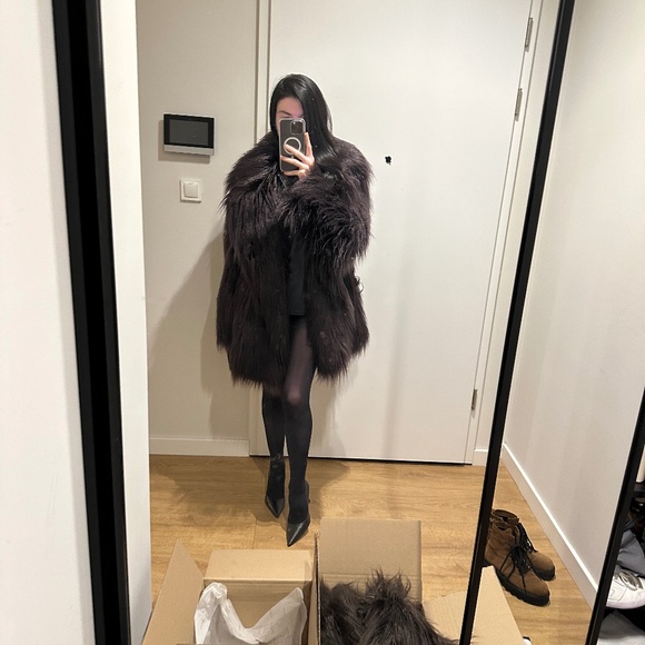 The Frankie Shop Miley faux fur coat xs - Picture 10 of 12